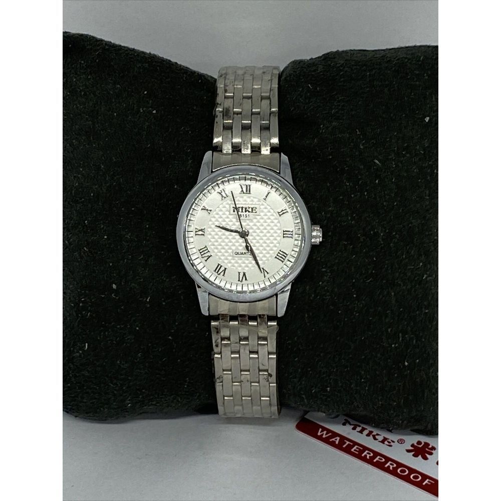 Mike 8151 Men's Silver Stainless Steel Analog Dial Quartz Genuine Watch JK22